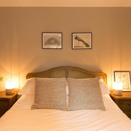 Willoughby Apartment Μπαθ Εξωτερικό φωτογραφία